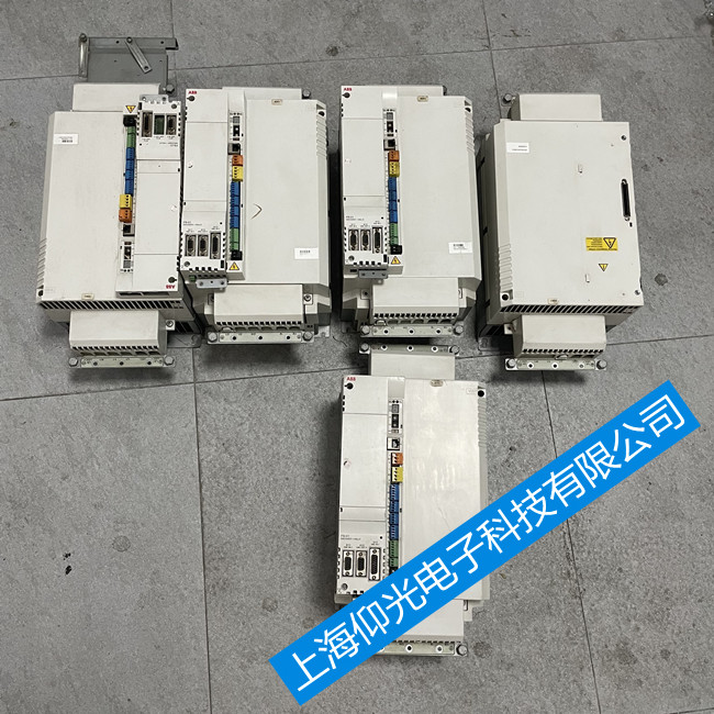 ABB MotiFlex e180伺服驅(qū)動器維修開機(jī)報警E1027