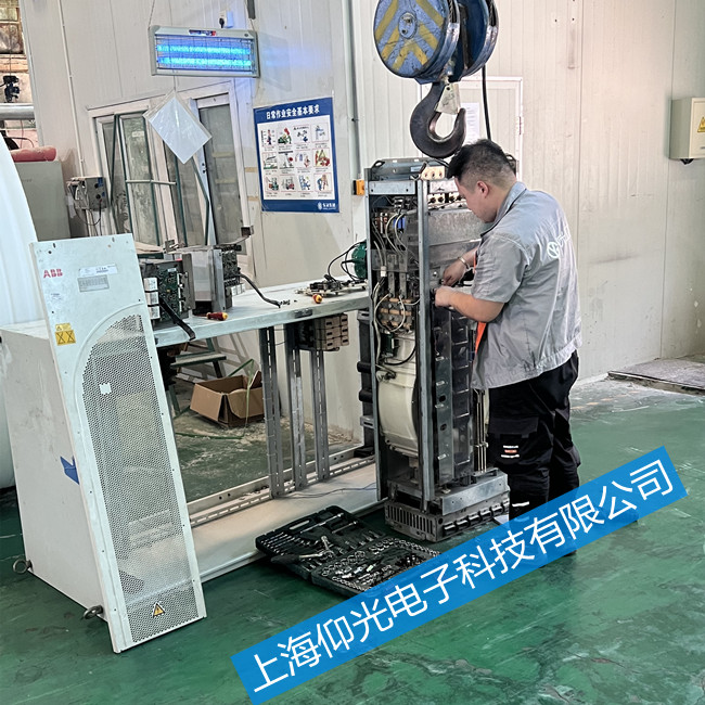 ABB變頻器過(guò)壓維修ACS800-17-0540-7報(bào)警顯示3211故障維修
